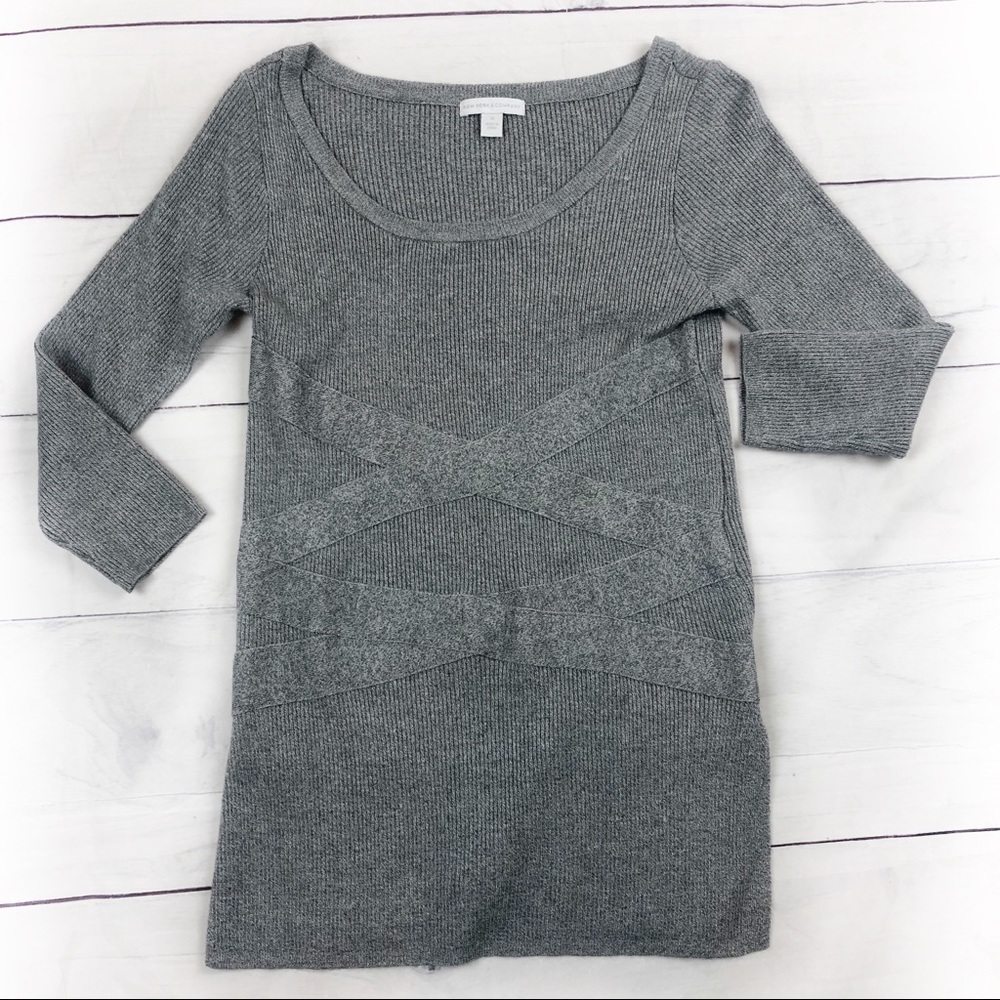 New York & Company Gray Classy Sweater Small Grey